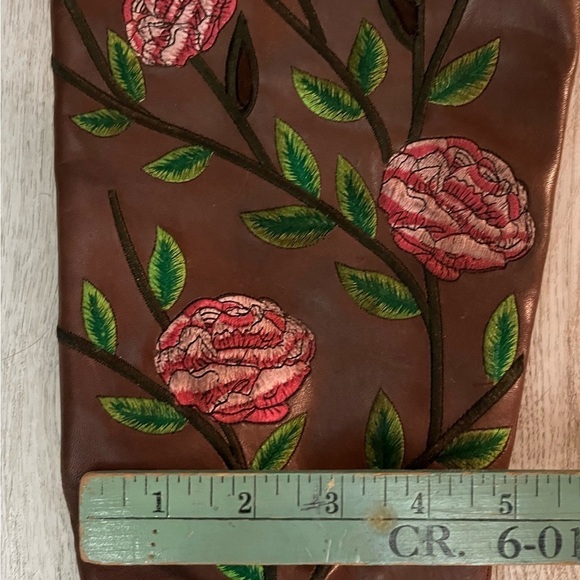 Gianni Bini Leather Boots Vintage Floral Embroidered Cutout - Picture 14 of 15